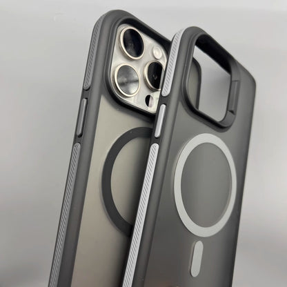 IPhone15 Phone Case Magnetic Drop-resistant
